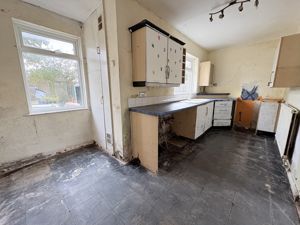 Photo 5- click for photo gallery